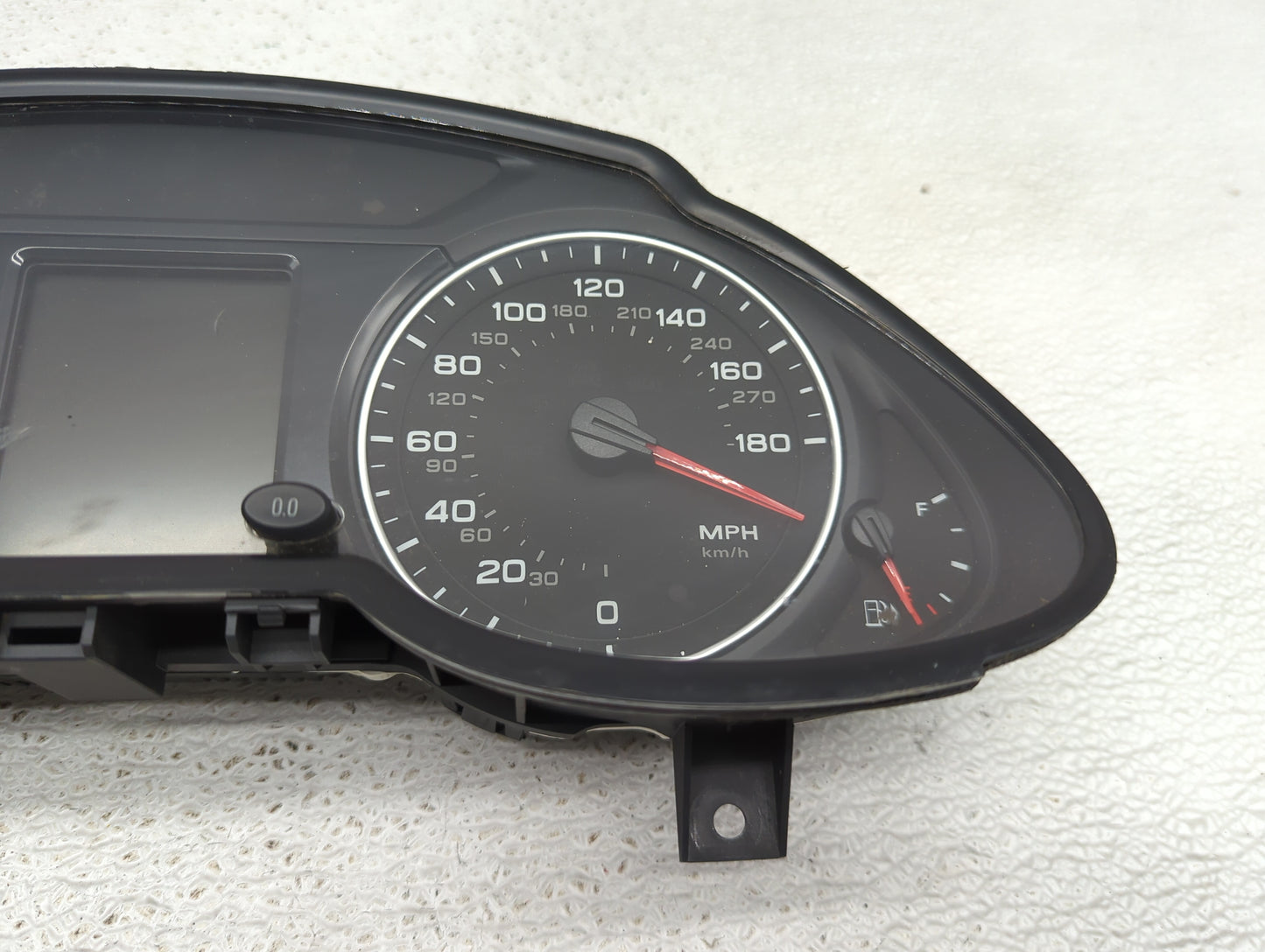 2011-2012 Audi Q5 Instrument Cluster Speedometer Gauges P/N:8R0920981G 503002381305 Fits Fits 2011 2012 OEM Used Auto Parts 