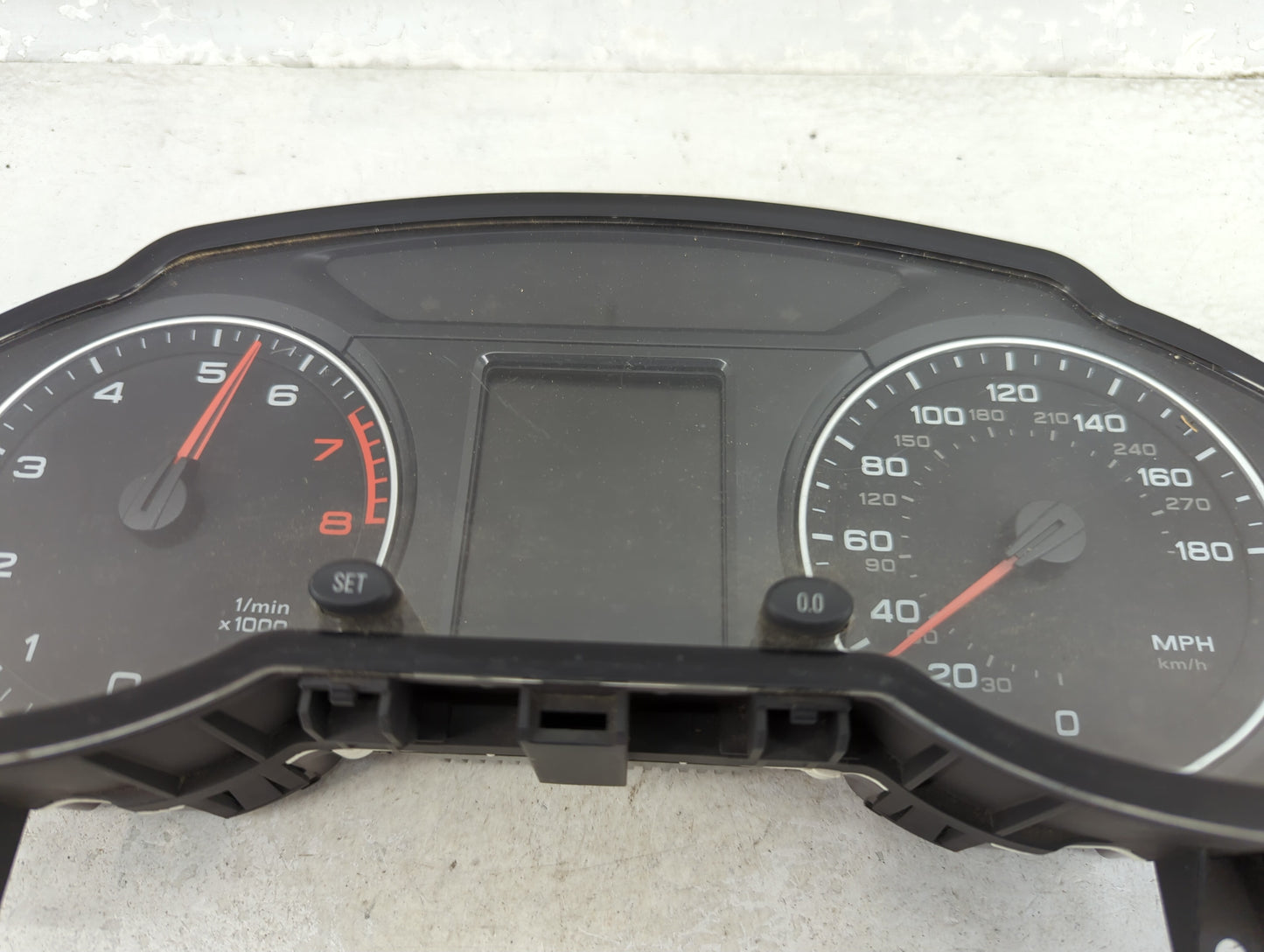 2011-2012 Audi Q5 Instrument Cluster Speedometer Gauges P/N:8R0920981G 503002381312 Miles:102K Fits Fits 2011 2012 OEM Used 