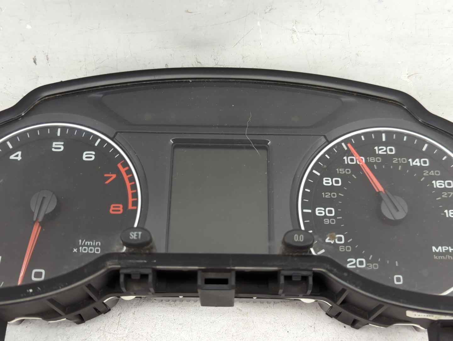 2011-2012 Audi Q5 Instrument Cluster Speedometer Gauges P/N:8R0920981G 503002381313 Miles:127K Fits Fits 2011 2012 OEM Used 