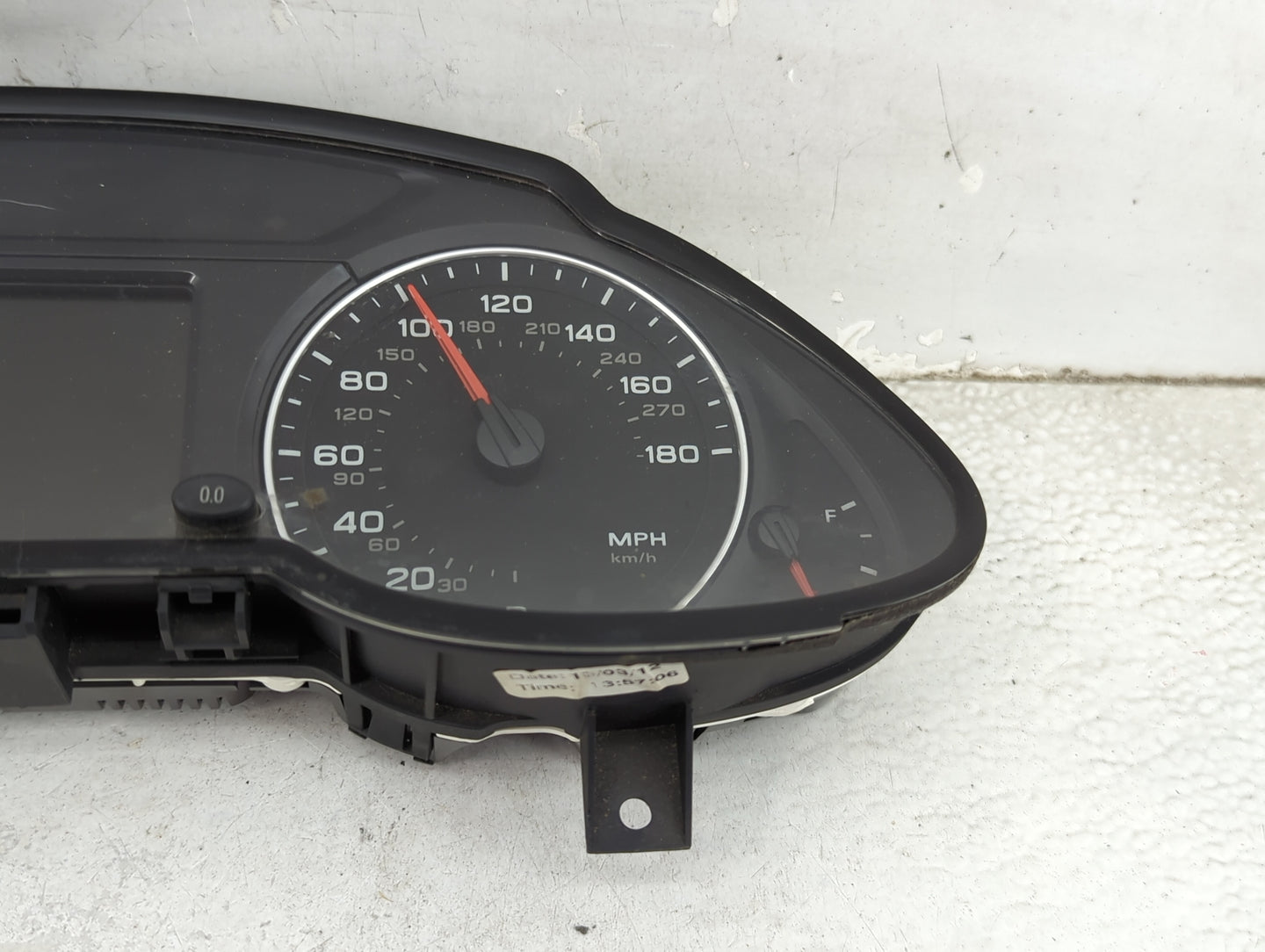 2011-2012 Audi Q5 Instrument Cluster Speedometer Gauges P/N:8R0920981G 503002381313 Miles:127K Fits Fits 2011 2012 OEM Used 