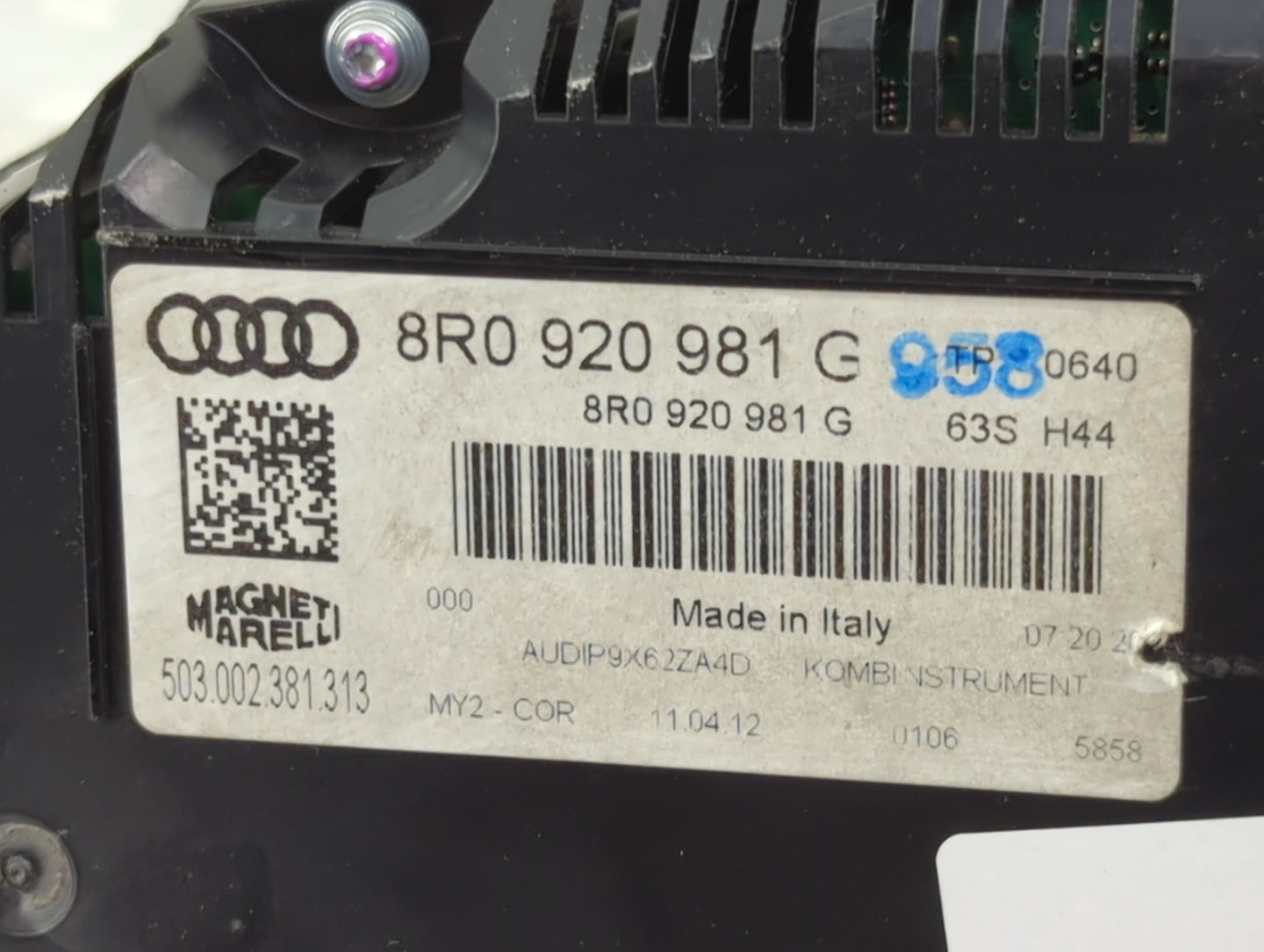 2011-2012 Audi Q5 Instrument Cluster Speedometer Gauges P/N:8R0920981G 503002381313 Miles:127K Fits Fits 2011 2012 OEM Used 