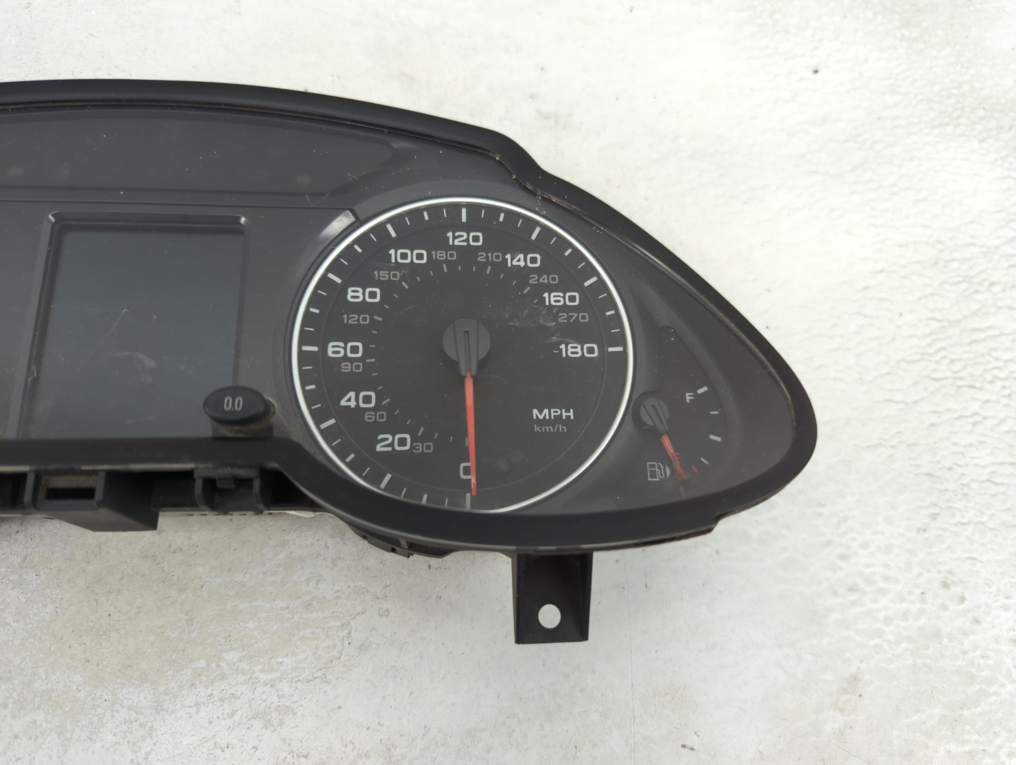 2011-2012 Audi Q5 Instrument Cluster Speedometer Gauges P/N:8R0920950K 503002380404 Miles:120K Fits Fits 2011 2012 OEM Used 