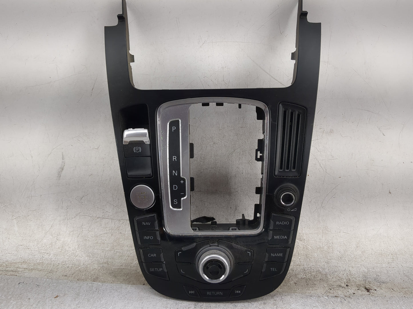 2009-2017 Audi Q5 Radio Control Panel 1455984 - Oemusedautoparts1.com