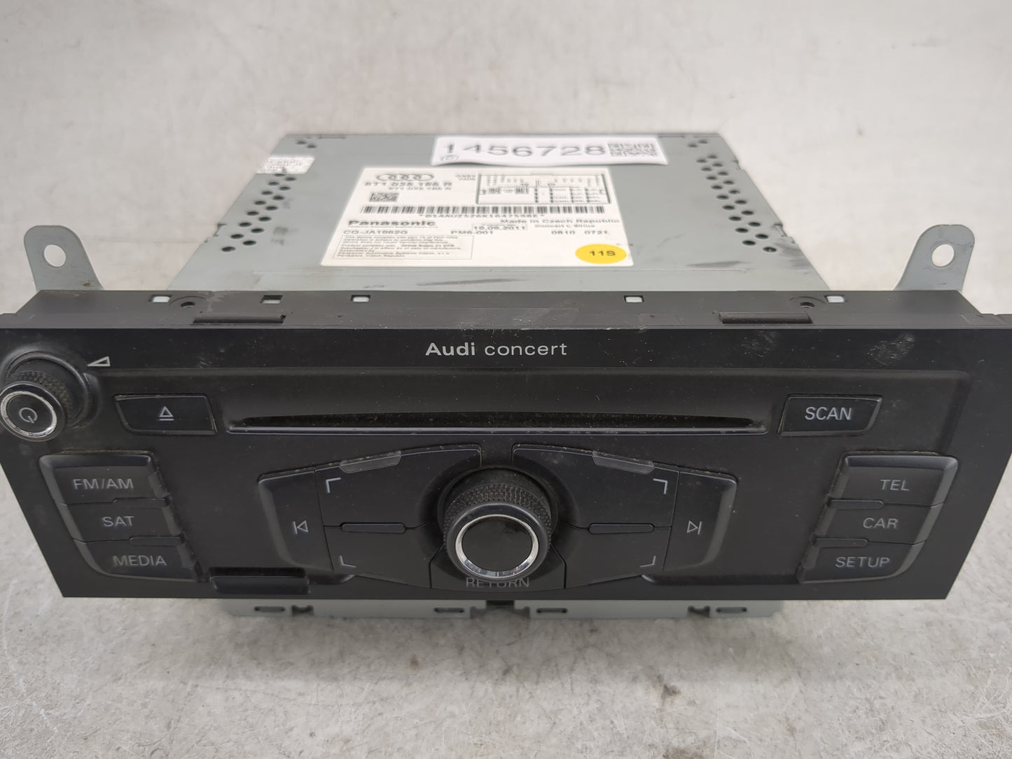 2013-2017 Audi Q5 Radio AM FM Cd Player Receiver Replacement P/N:8T1035186R CQ-JA1962G Fits OEM Used Auto Parts - Oemusedaut