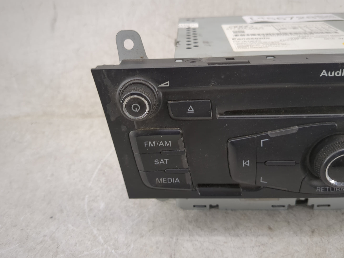 2013-2017 Audi Q5 Radio AM FM Cd Player Receiver Replacement P/N:8T1035186R CQ-JA1962G Fits OEM Used Auto Parts - Oemusedaut