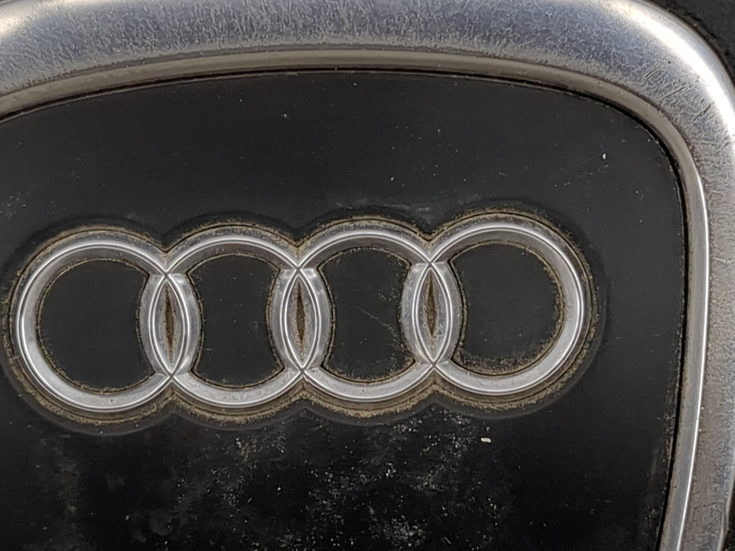2009-2012 Audi Q5 Air Bag Driver Left Steering Wheel Mounted Black 1458143 - Oemusedautoparts1.com