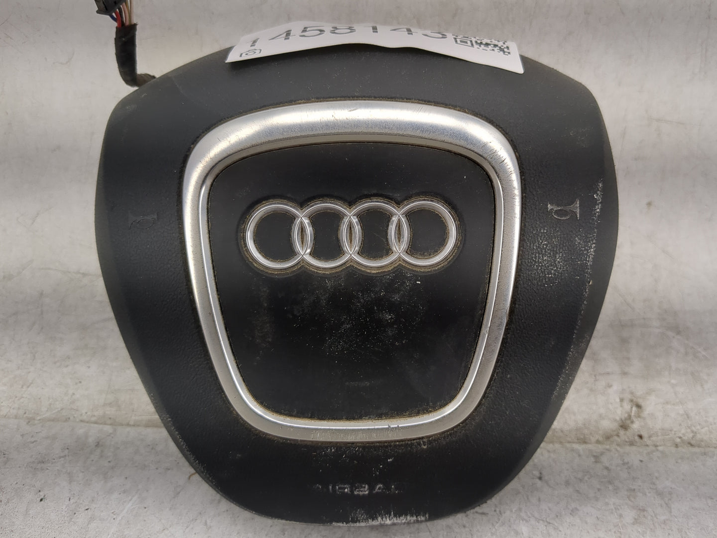 2009-2012 Audi Q5 Air Bag Driver Left Steering Wheel Mounted Black 1458143 - Oemusedautoparts1.com