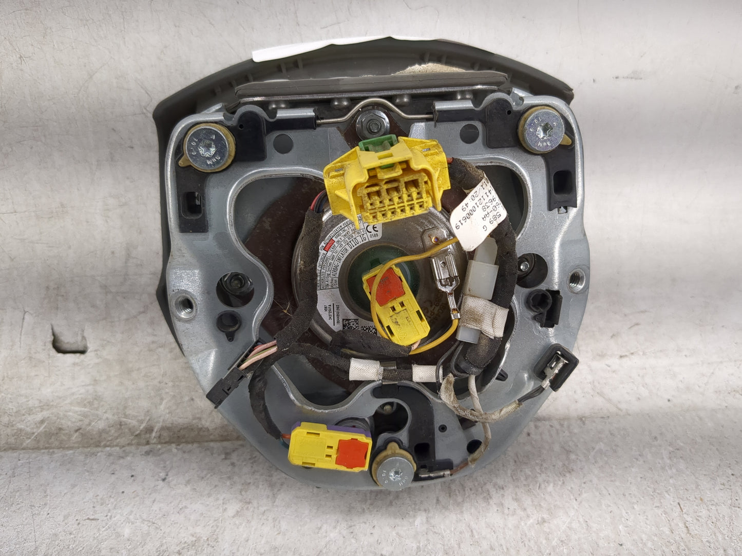 2009-2012 Audi Q5 Air Bag Driver Left Steering Wheel Mounted Black 1458210 - Oemusedautoparts1.com