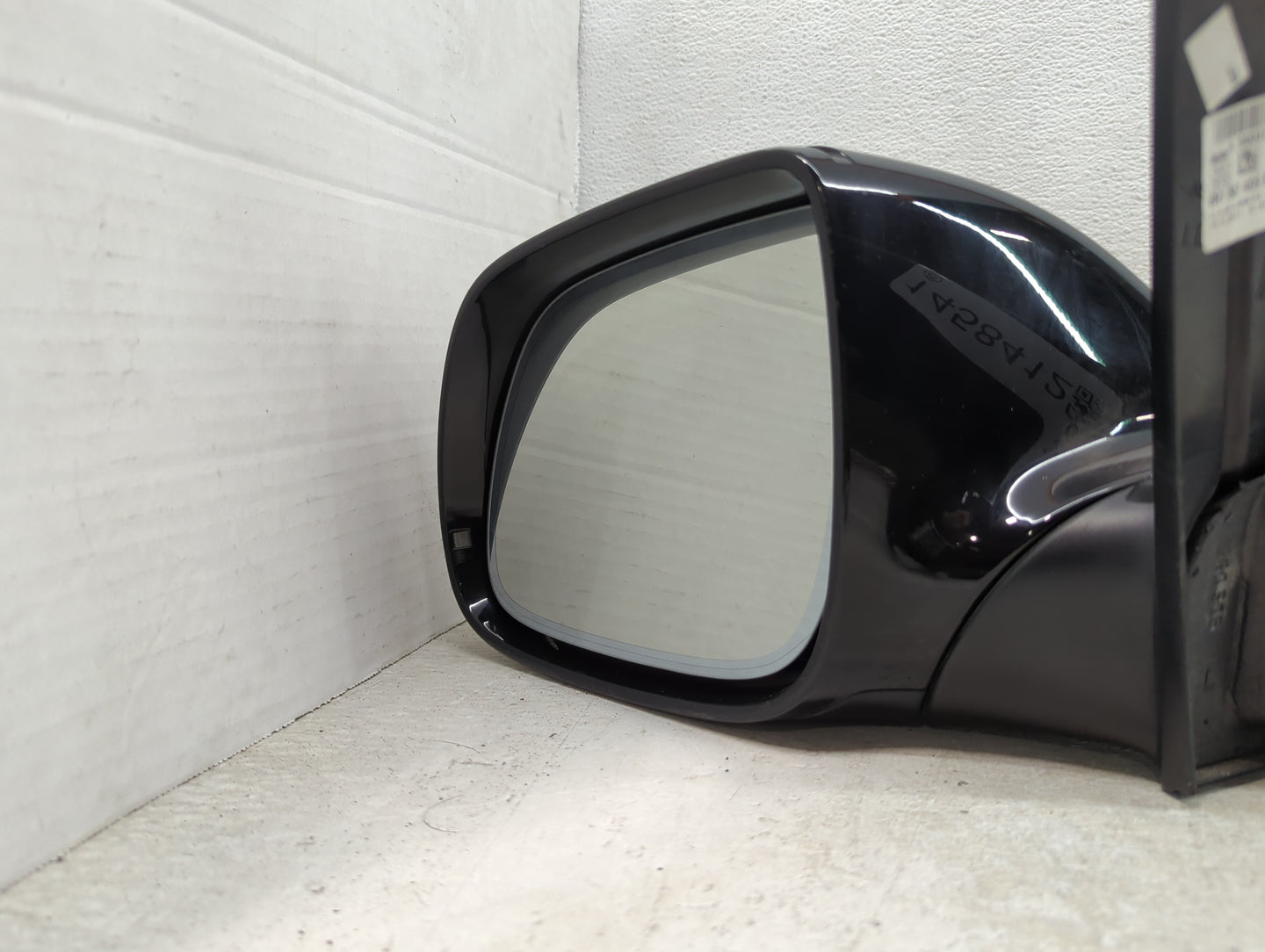 2009-2014 Audi Q5 Driver Side View Mirror - Left Door Mirror OEM Used - Oemusedautoparts1.com