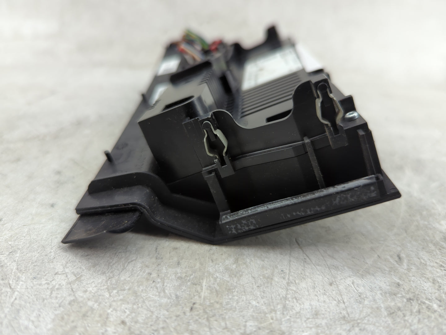 2009-2012 Audi Q5 Climate Control Module Temperature AC/Heater Replacement P/N:8T1 820 043 AK Fits OEM Used Auto Parts - Oem