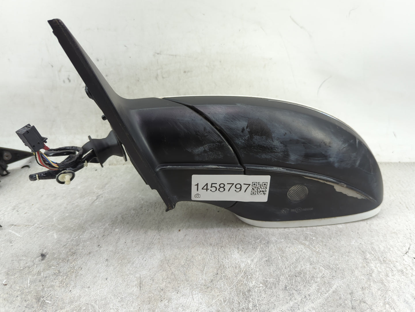2009-2014 Audi Q5 Driver Side View Mirror - Left Door Mirror OEM Used - Oemusedautoparts1.com