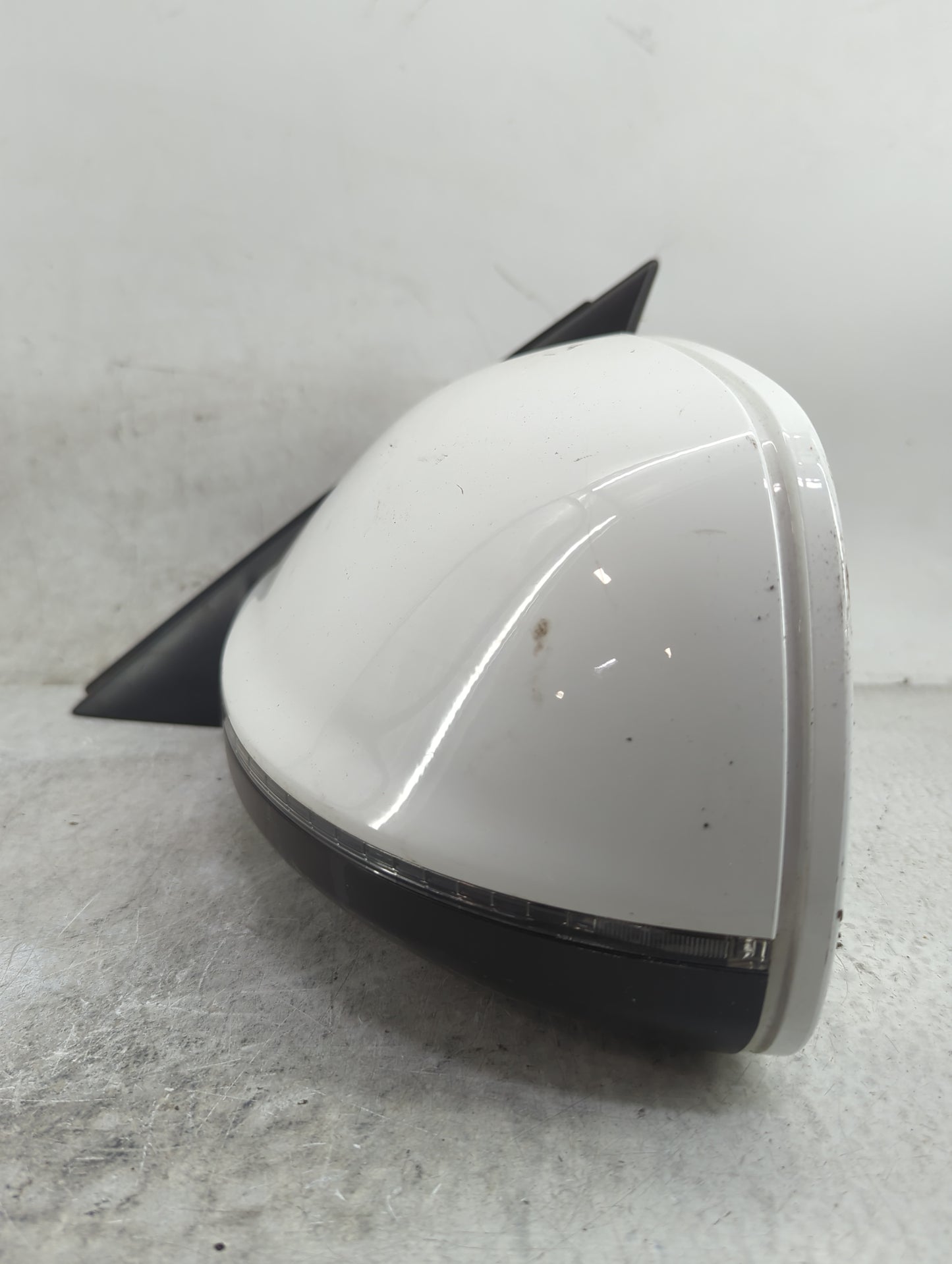 2009-2014 Audi Q5 Driver Side View Mirror - Left Door Mirror OEM Used - Oemusedautoparts1.com