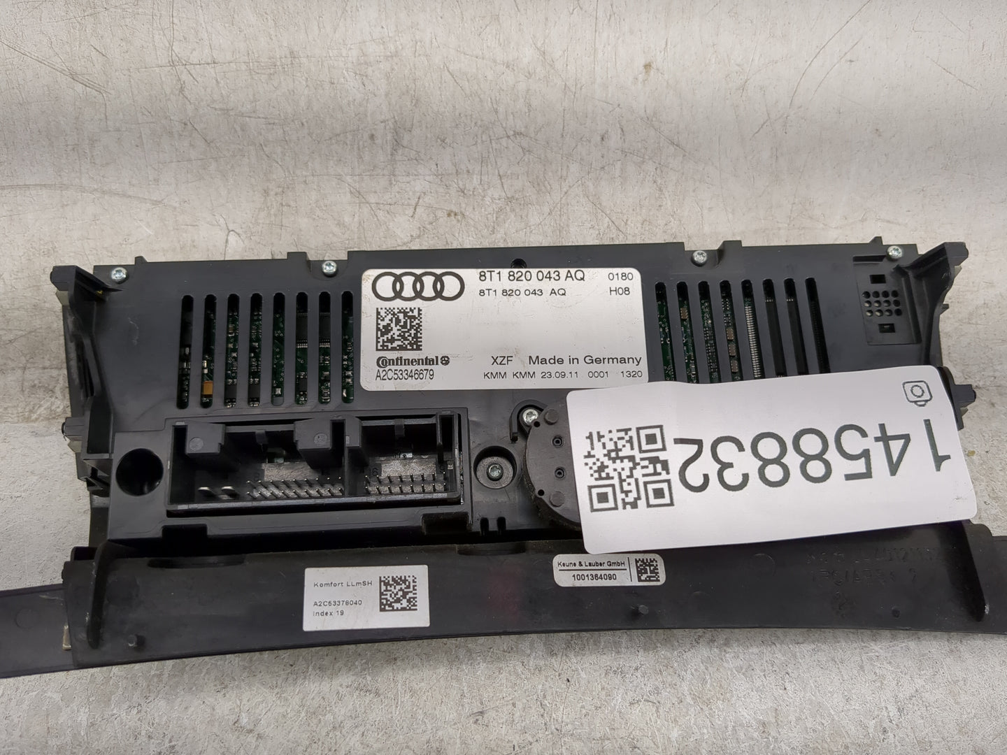 2009-2012 Audi Q5 Climate Control Module Temperature AC/Heater Replacement P/N:8T1 820 043 AQ Fits OEM Used Auto Parts - Oem