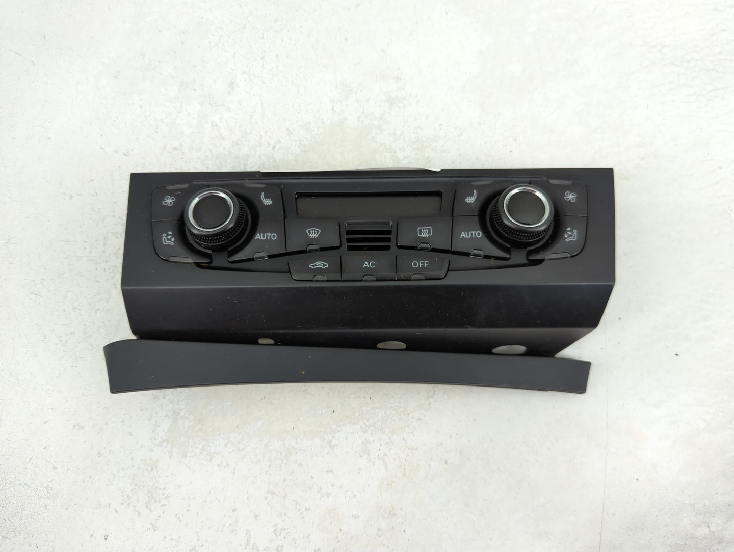 2009-2012 Audi Q5 Climate Control Module Temperature AC/Heater Replacement P/N:8T1820043AQ A2C53346679 Fits OEM Used Auto Pa