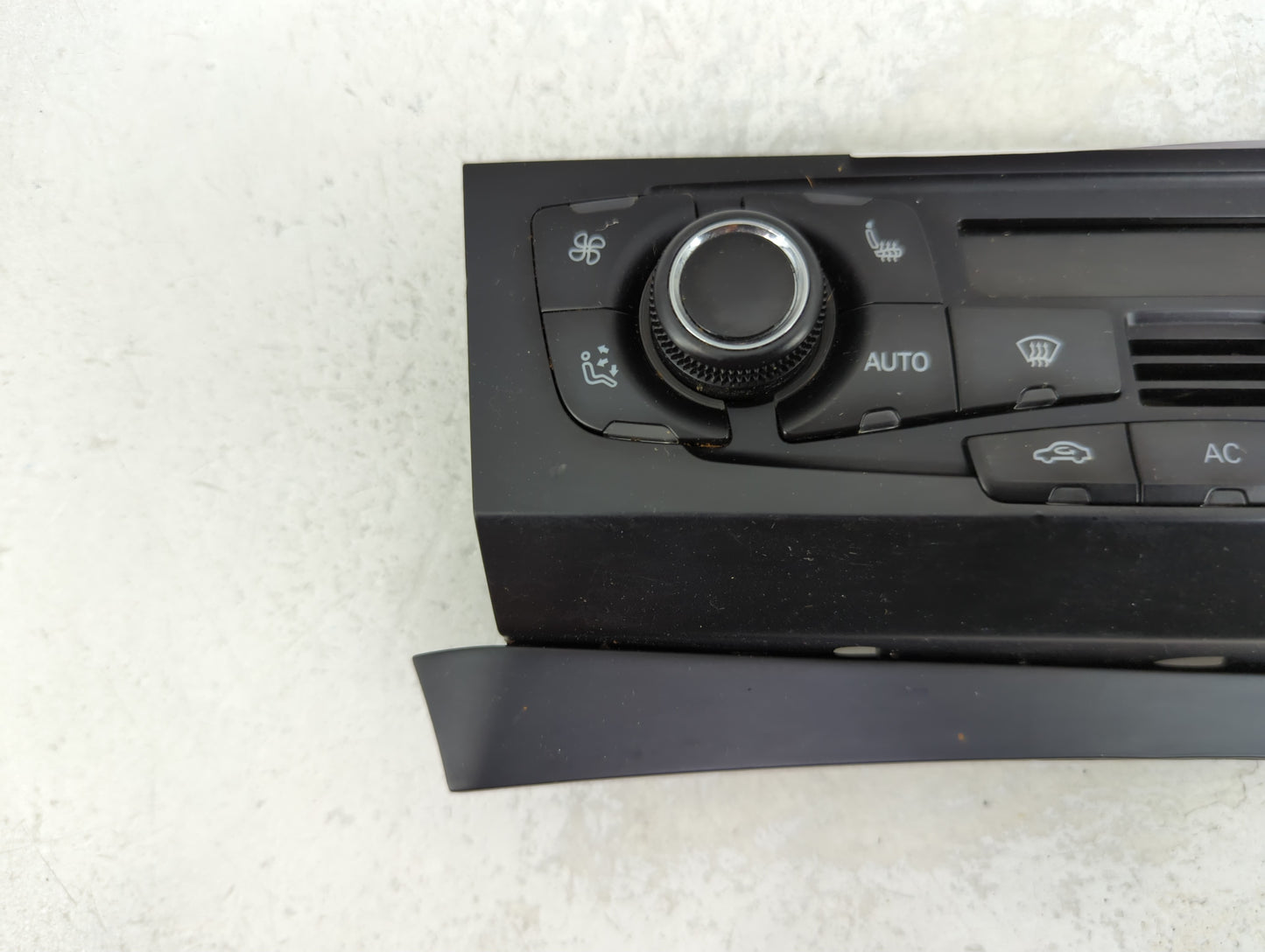 2009-2012 Audi Q5 Climate Control Module Temperature AC/Heater Replacement P/N:8T1820043AQ A2C53346679 Fits OEM Used Auto Pa