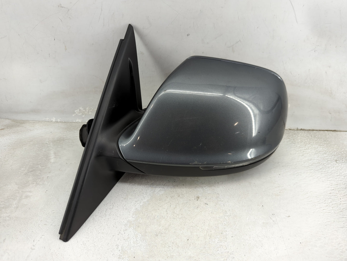2009-2014 Audi Q5 Driver Side View Mirror - Left Door Mirror OEM Used - Oemusedautoparts1.com