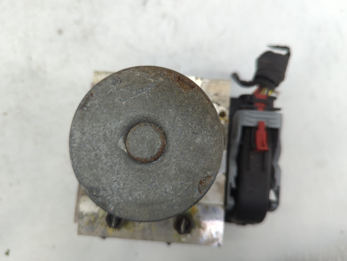 2009-2012 Audi Q5 ABS Pump Control Module Replacement P/N:8R0 907 379 H Fits Fits 2009 2010 2011 2012 OEM Used Auto Parts - 