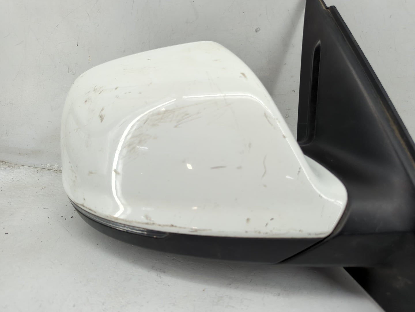 2009-2014 Audi Q5 Passenger Side View Mirror - Right Door Mirror OEM Used - Oemusedautoparts1.com