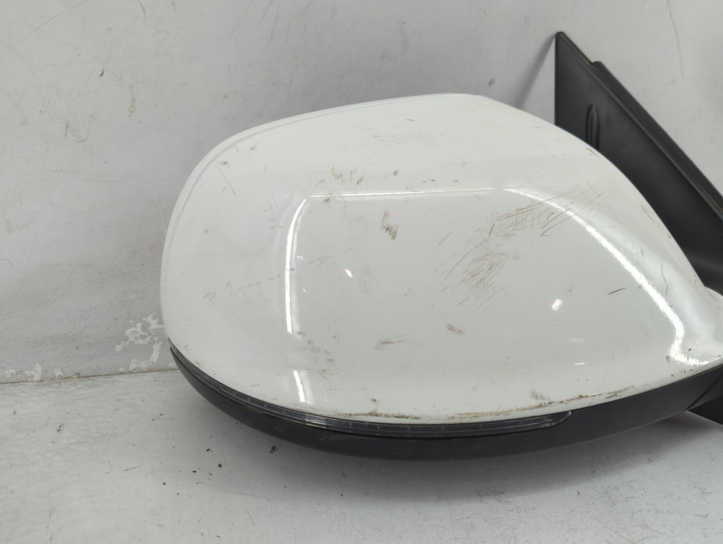 2009-2014 Audi Q5 Passenger Side View Mirror - Right Door Mirror OEM Used - Oemusedautoparts1.com