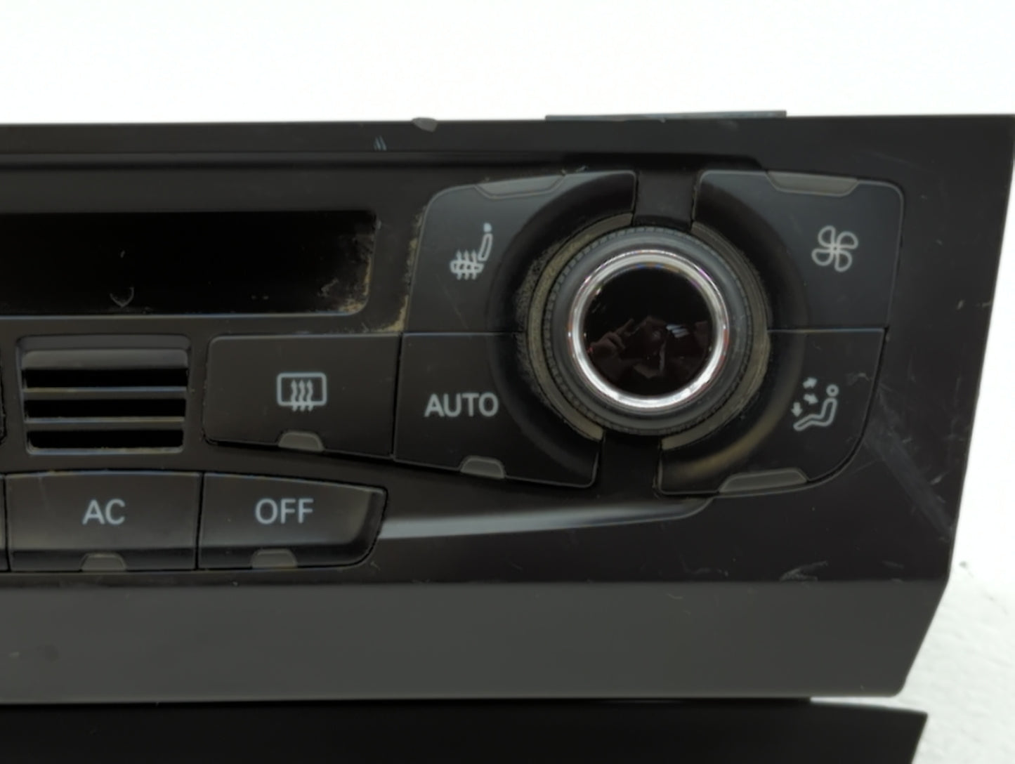2009-2012 Audi Q5 Climate Control Module Temperature AC/Heater Replacement P/N:8T1 820 043 AA 8T1 820 043 AK Fits OEM Used A