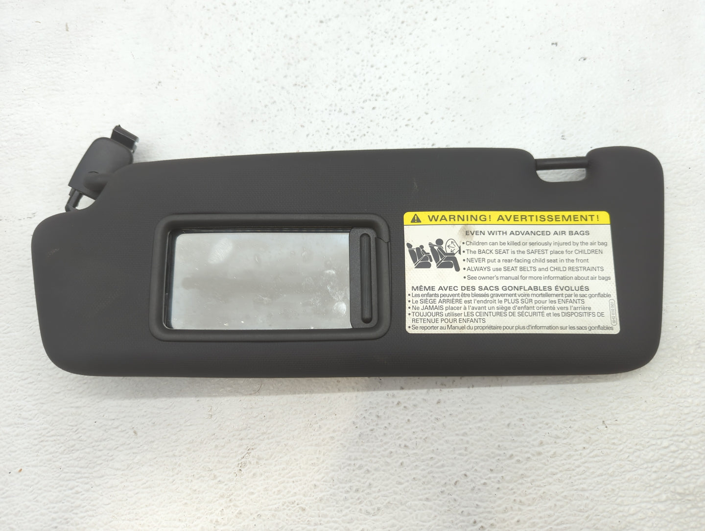 2009-2012 Audi Q5 Sun Visor Shade Replacement Driver Left Mirror Fits Fits 2009 2010 2011 2012 OEM Used Auto Parts - Oemused