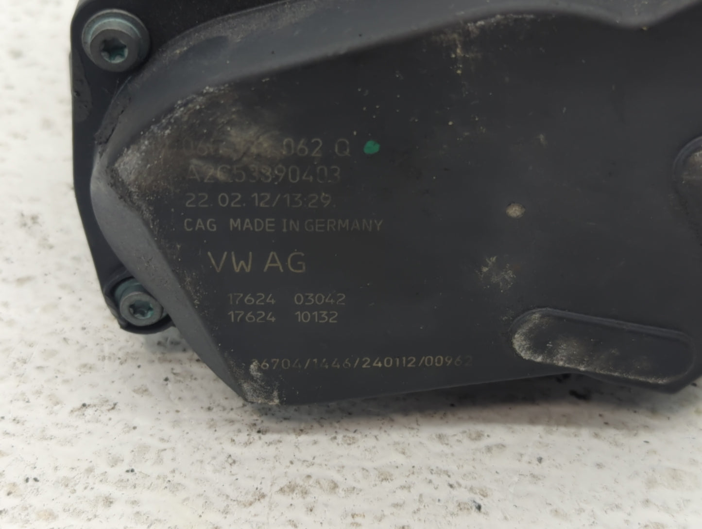 2010-2017 Audi Q5 Throttle Body P/N:06F 133 062 T 06F 133 062 Q Fits OEM Used Auto Parts - Oemusedautoparts1.com