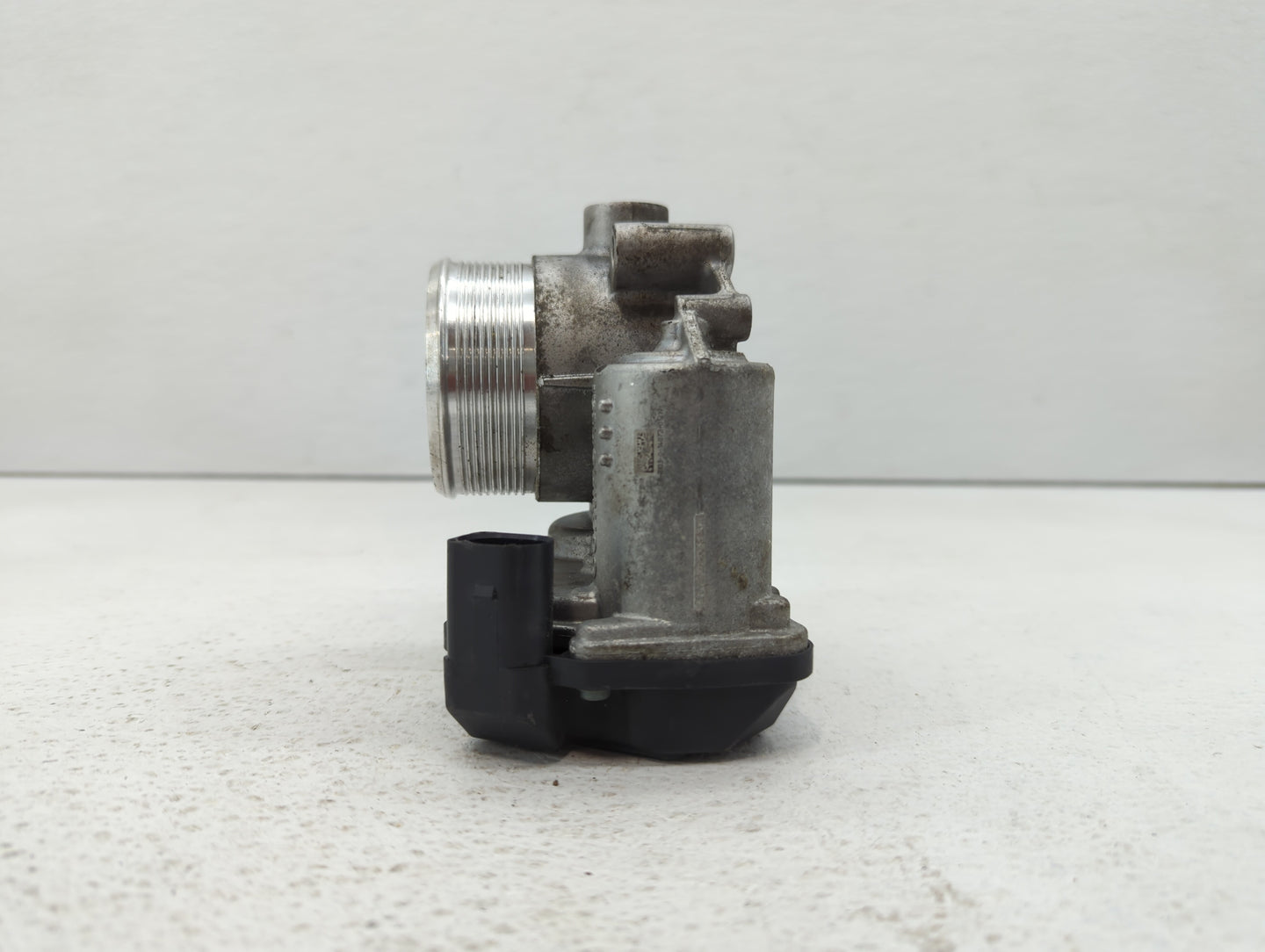 2010-2017 Audi Q5 Throttle Body P/N:06F 133 062 T 06F 133 062 Q Fits OEM Used Auto Parts - Oemusedautoparts1.com