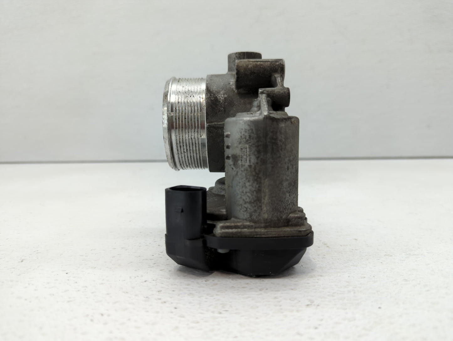 2010-2017 Audi Q5 Throttle Body P/N:06F 133 062 T 06F 133 062 Q Fits OEM Used Auto Parts - Oemusedautoparts1.com