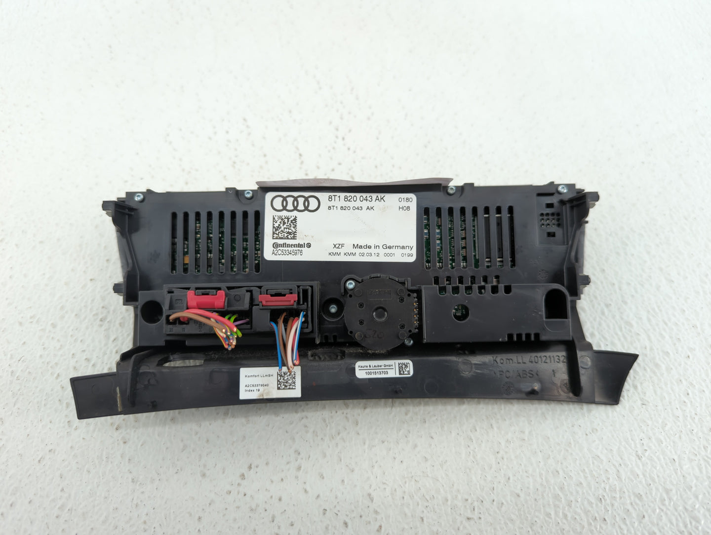 2009-2012 Audi Q5 Climate Control Module Temperature AC/Heater Replacement P/N:8T1 820 043 AK Fits OEM Used Auto Parts - Oem