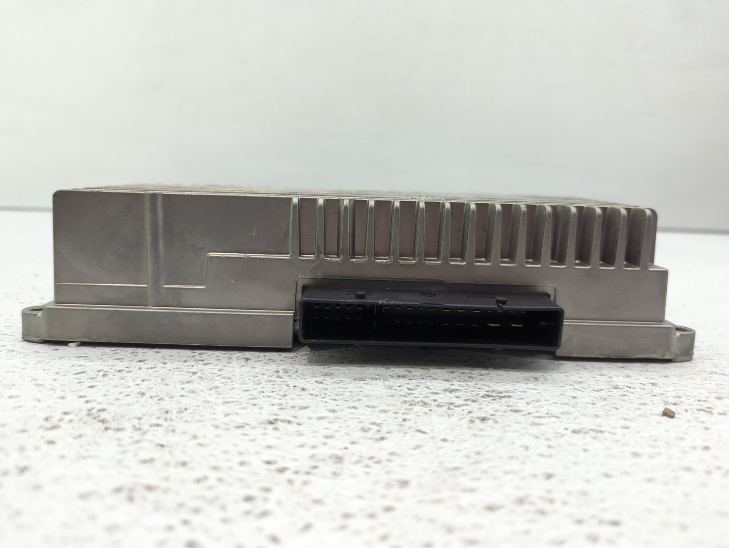2011-2017 Audi Q5 Radio AM FM Cd Player Receiver Replacement P/N:8R0 035 223 G Fits OEM Used Auto Parts - Oemusedautoparts1.