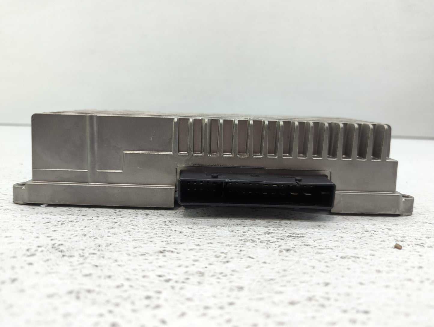 2011-2017 Audi Q5 Radio AM FM Cd Player Receiver Replacement P/N:8R0 035 223 G Fits OEM Used Auto Parts - Oemusedautoparts1.