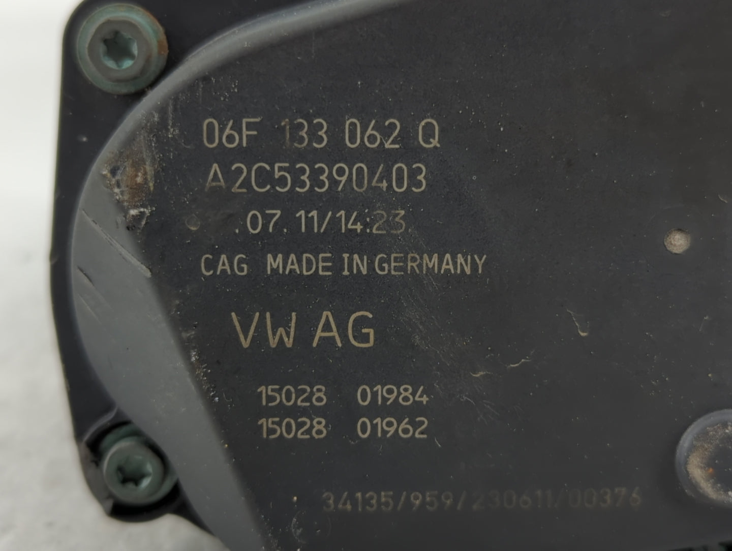 2010-2017 Audi Q5 Throttle Body P/N:A2C53390403 06F 133 062 Q Fits OEM Used Auto Parts - Oemusedautoparts1.com