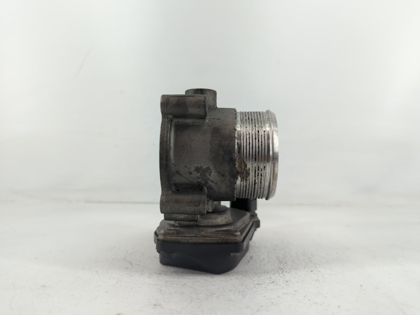 2010-2017 Audi Q5 Throttle Body P/N:A2C53390403 06F 133 062 Q Fits OEM Used Auto Parts - Oemusedautoparts1.com