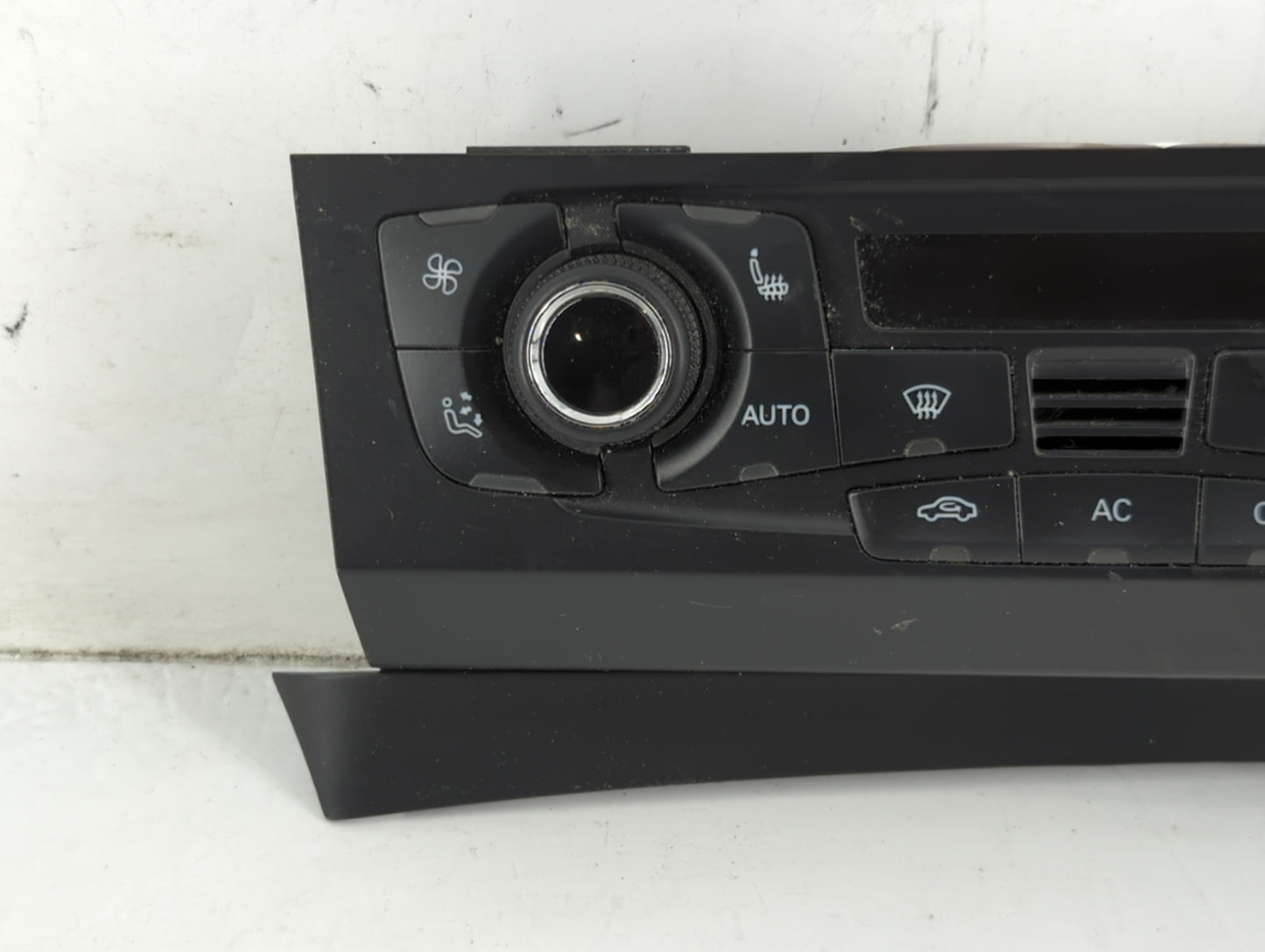 2009-2012 Audi Q5 Climate Control Module Temperature AC/Heater Replacement P/N:8T1 820 043 AK Fits OEM Used Auto Parts - Oem