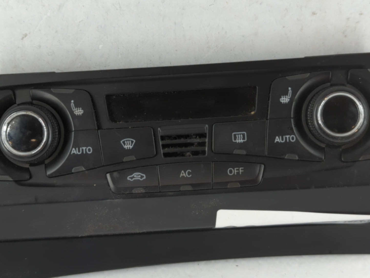 2009-2012 Audi Q5 Climate Control Module Temperature AC/Heater Replacement P/N:8T1 820 043 AQ Fits OEM Used Auto Parts - Oem