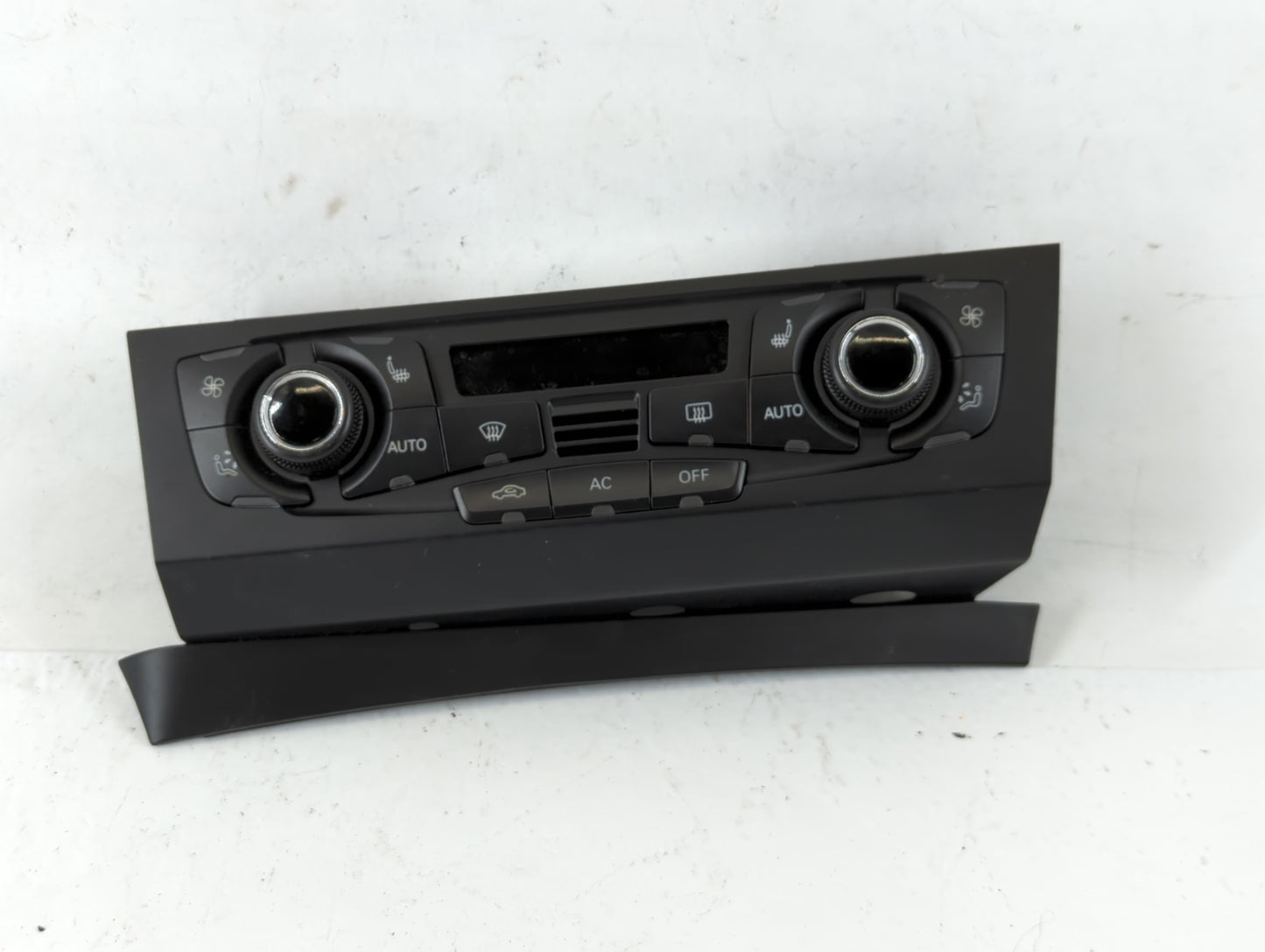 2009-2012 Audi Q5 Climate Control Module Temperature AC/Heater Replacement P/N:8T1 820 043 AQ Fits OEM Used Auto Parts - Oem