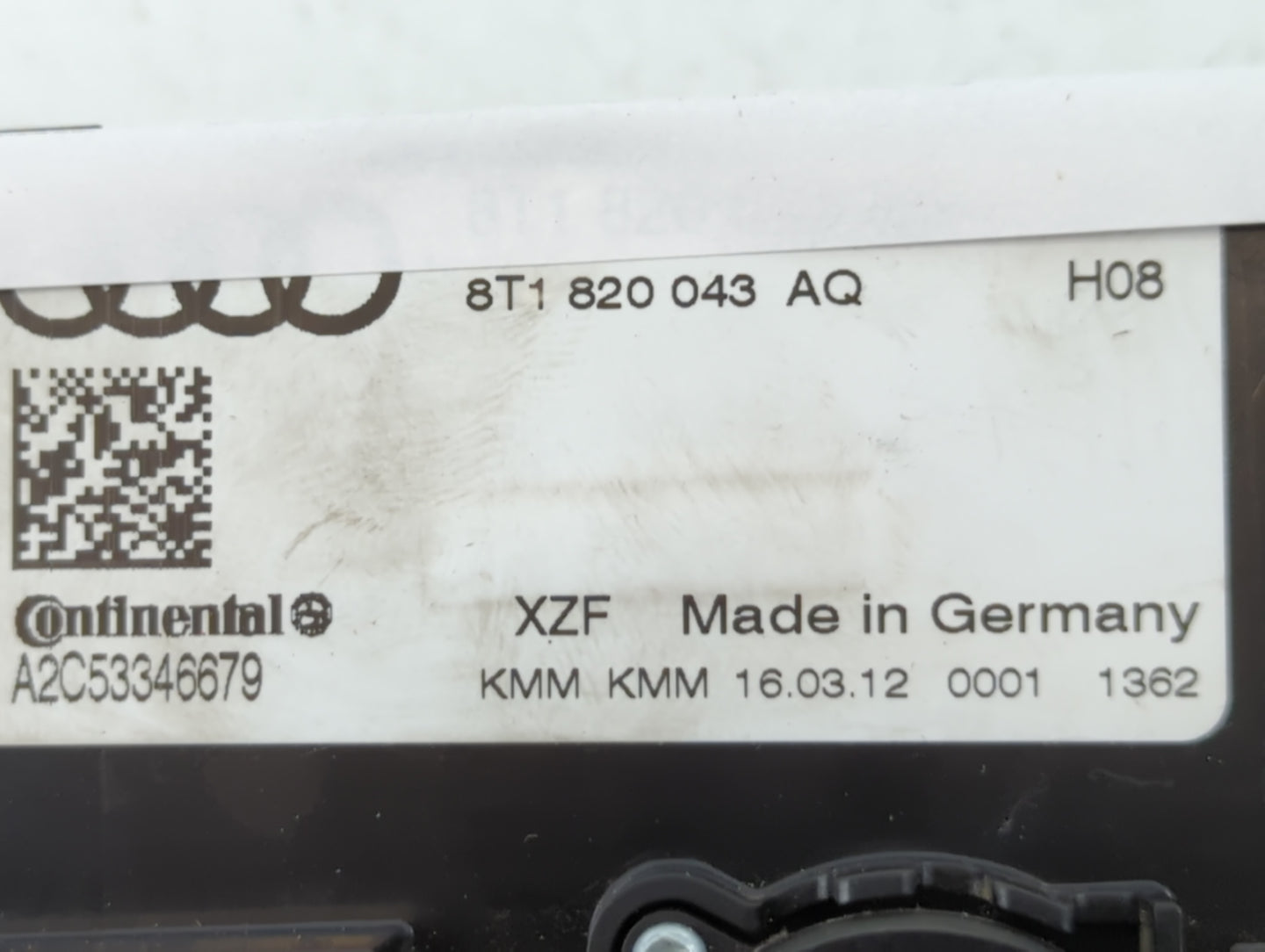 2009-2012 Audi Q5 Climate Control Module Temperature AC/Heater Replacement P/N:8T1 820 043 AQ Fits OEM Used Auto Parts - Oem