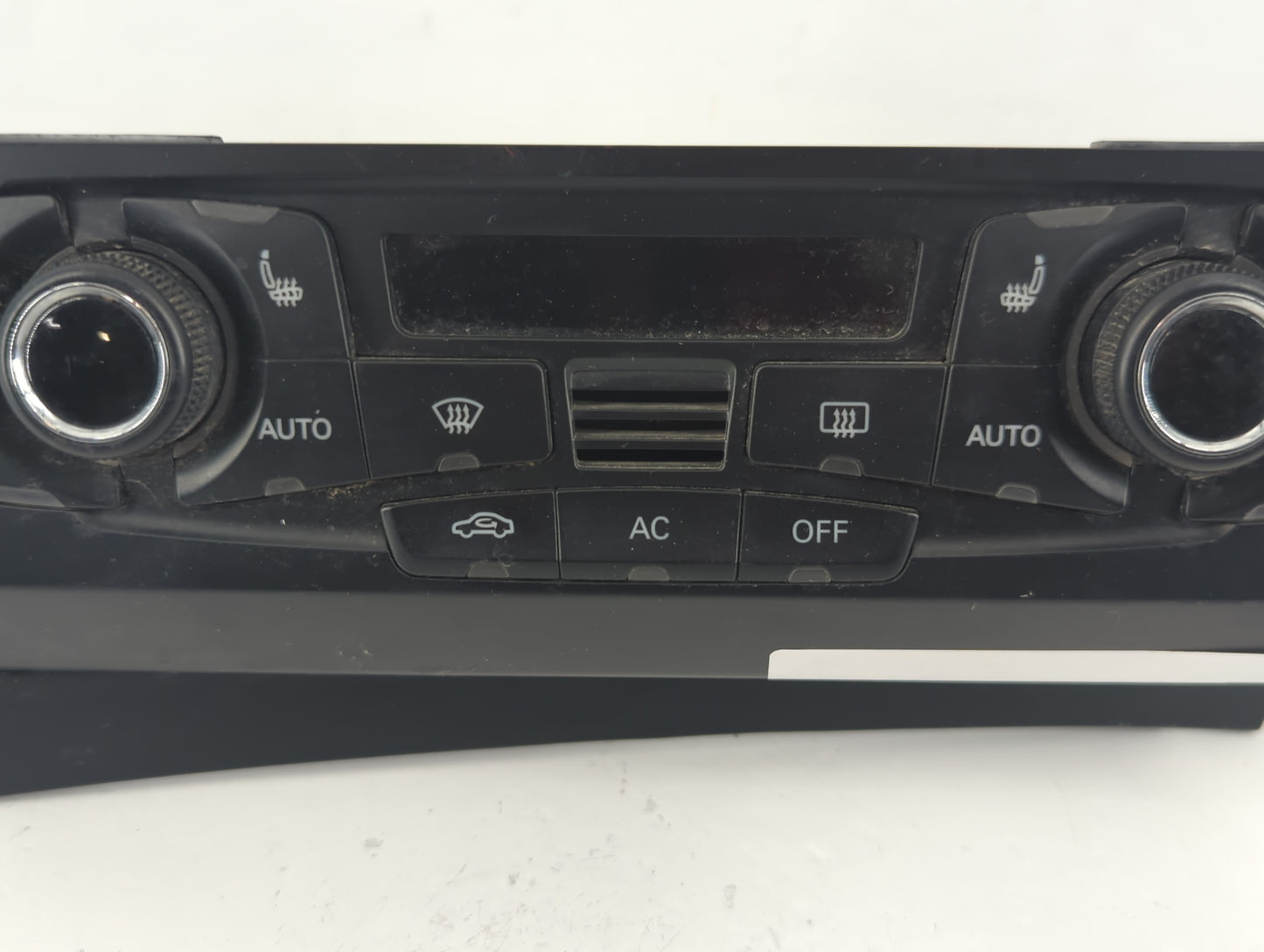 2009-2012 Audi Q5 Climate Control Module Temperature AC/Heater Replacement P/N:8T1 820 043 AK Fits OEM Used Auto Parts - Oem
