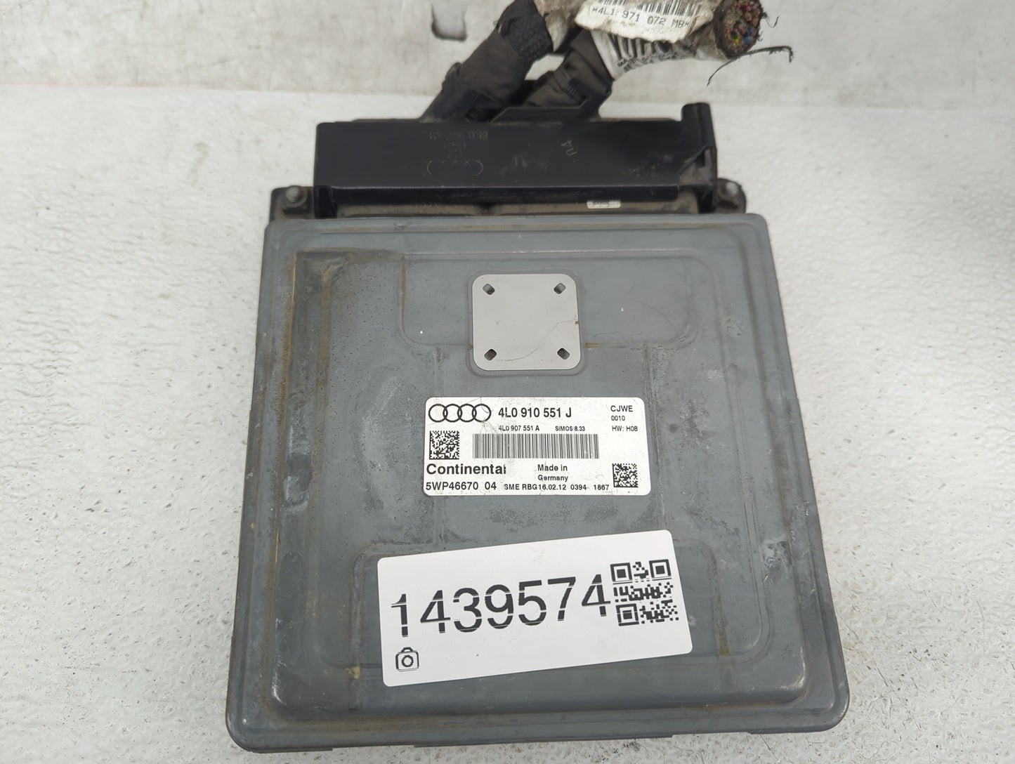 2012 Audi Q7 PCM Engine Control Computer ECU ECM PCU OEM P/N:4L0910551J 4L0907551A, 5WP46670, 4L1971072MB, 8E0907411 Fits OE