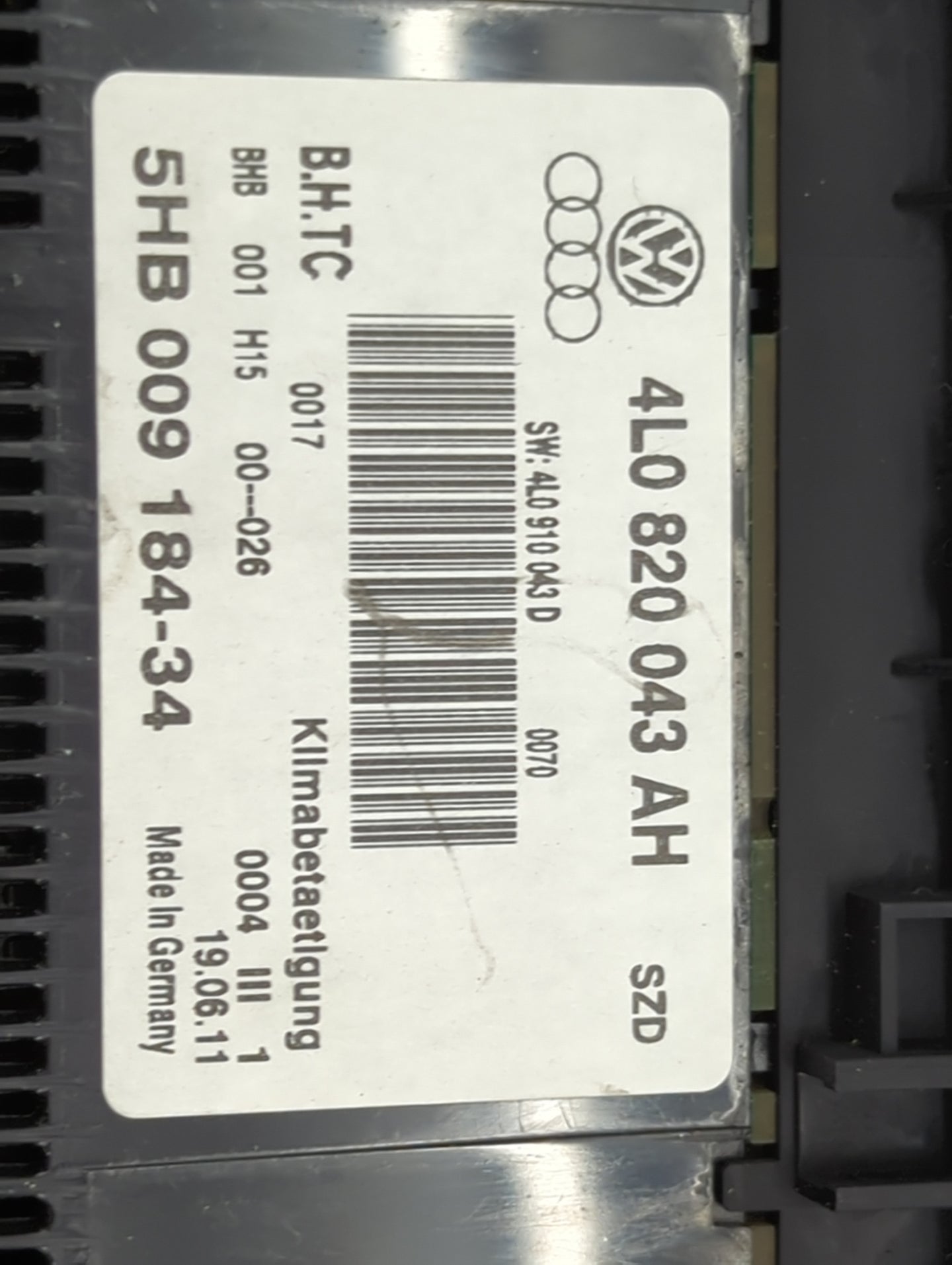 2012 Audi Q7 Climate Control Module Temperature AC/Heater Replacement P/N:4L0820043AH 5HB009184-34, 4L0910043D Fits OEM Used