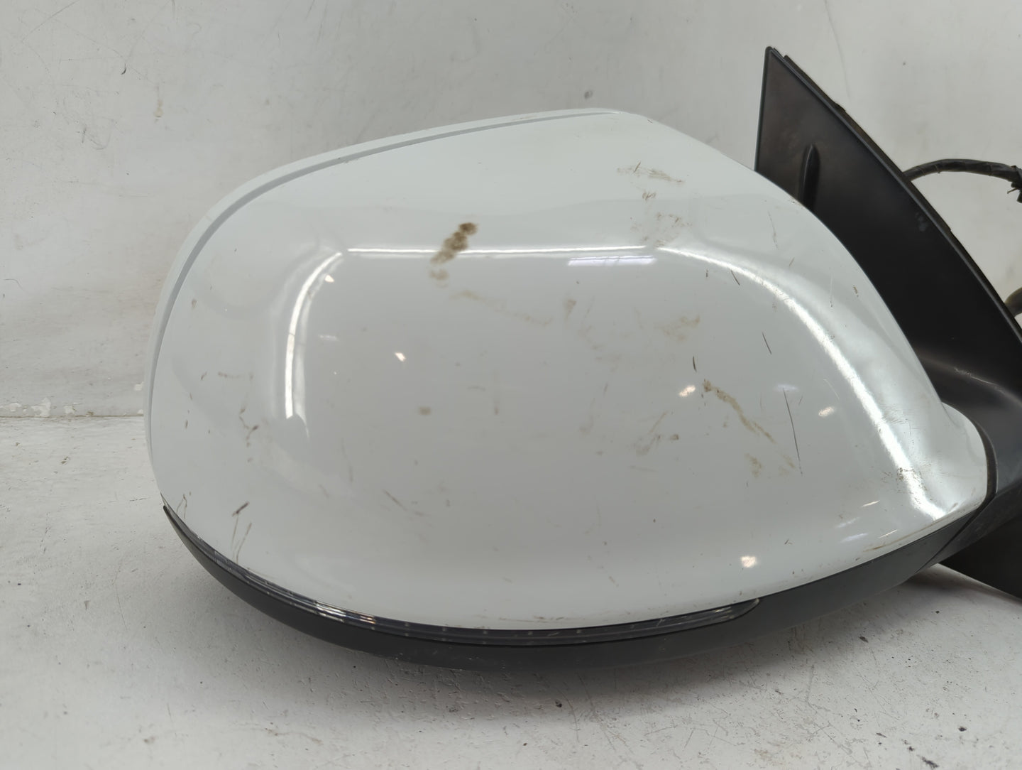 2010-2012 Audi Q7 Passenger Side View Mirror - Right Door Mirror OEM Used - Oemusedautoparts1.com