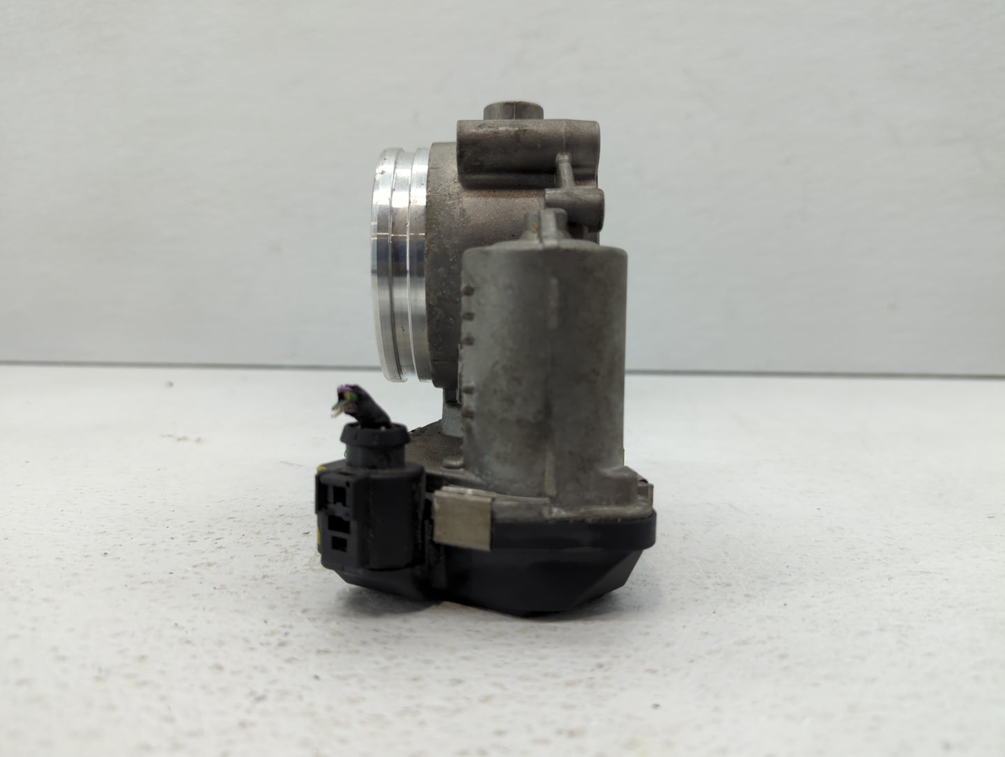 2011-2019 Audi Q7 Throttle Body P/N:06E 133 062 G Fits Fits 2008 2009 2010 2011 2012 2013 2014 2015 2016 2017 2018 2019 OEM 