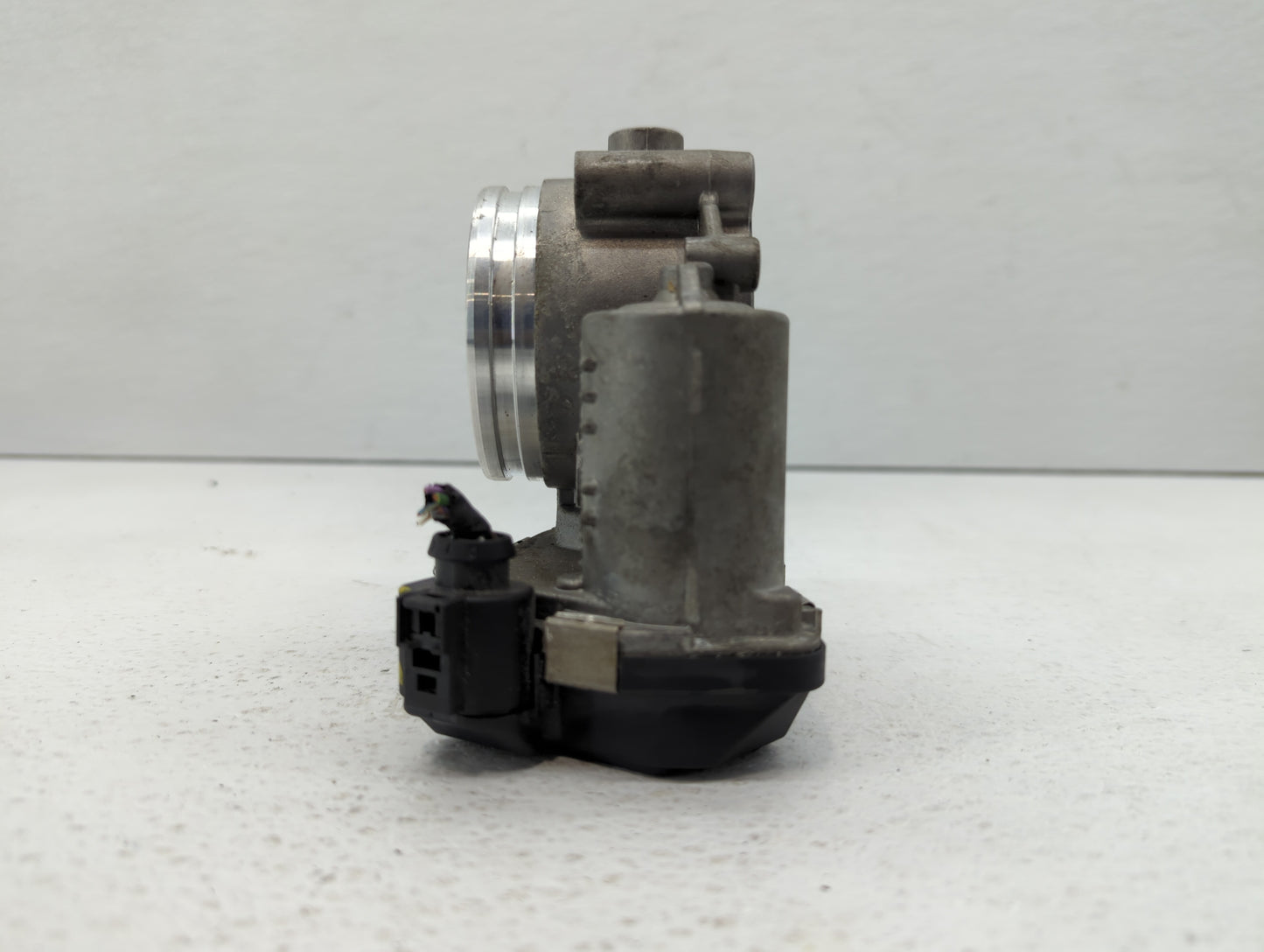 2011-2019 Audi Q7 Throttle Body P/N:06E 133 062 G Fits Fits 2008 2009 2010 2011 2012 2013 2014 2015 2016 2017 2018 2019 OEM 