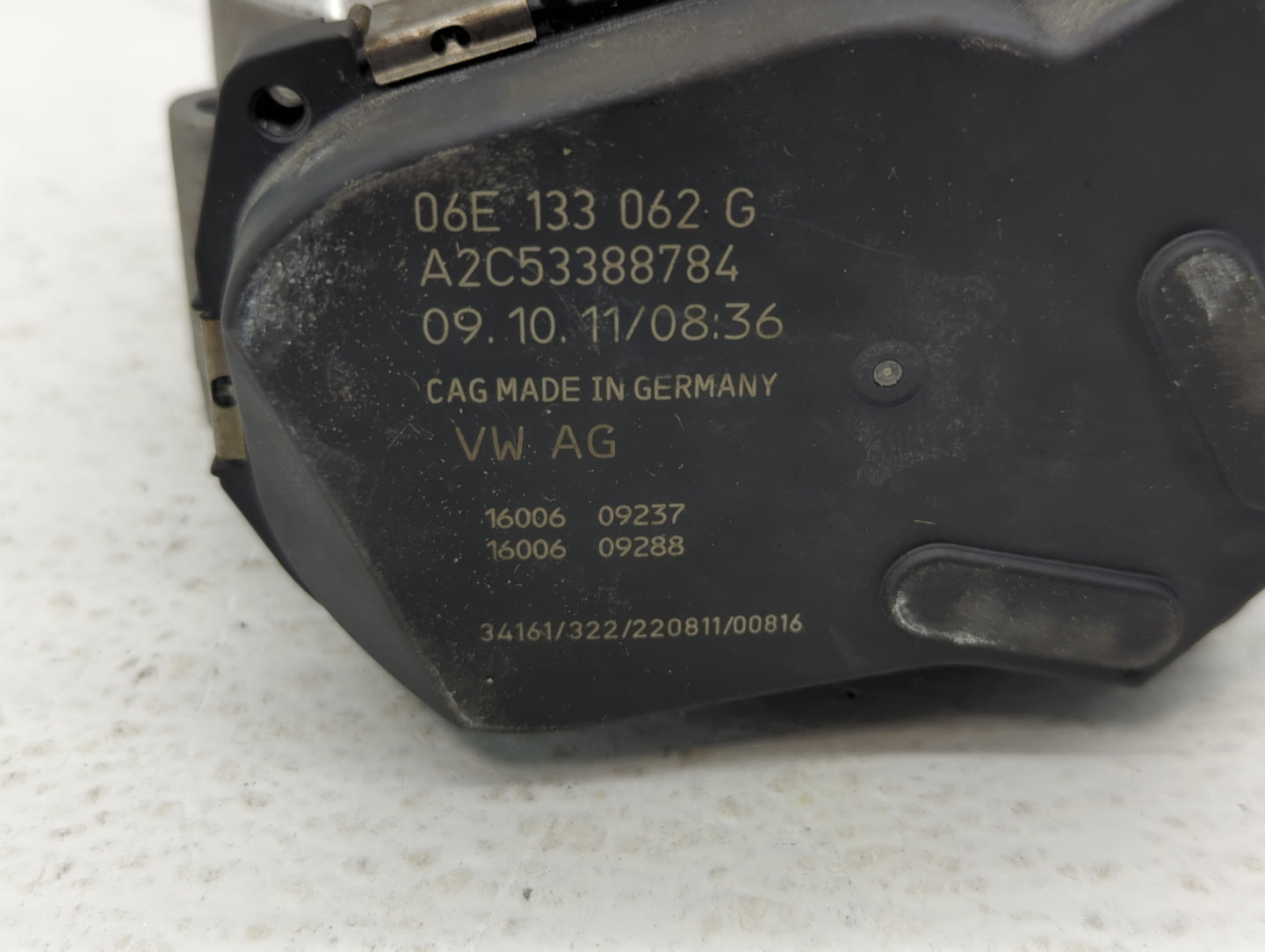 2011-2019 Audi Q7 Throttle Body P/N:06E 133 062 G Fits Fits 2008 2009 2010 2011 2012 2013 2014 2015 2016 2017 2018 2019 OEM 