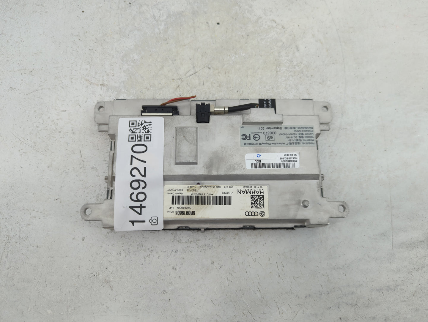 2013-2016 Audi S4 Information Display Screen 1469270 - Oemusedautoparts1.com