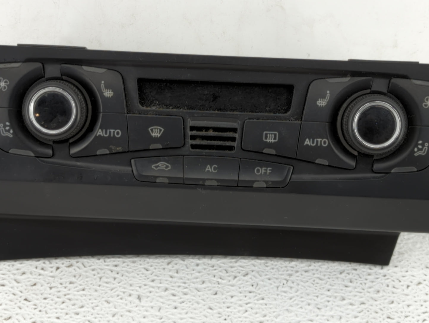 2010-2012 Audi S4 Climate Control Module Temperature AC/Heater Replacement P/N:8T1 820 043 AA 8T1 820 043 AK Fits OEM Used A