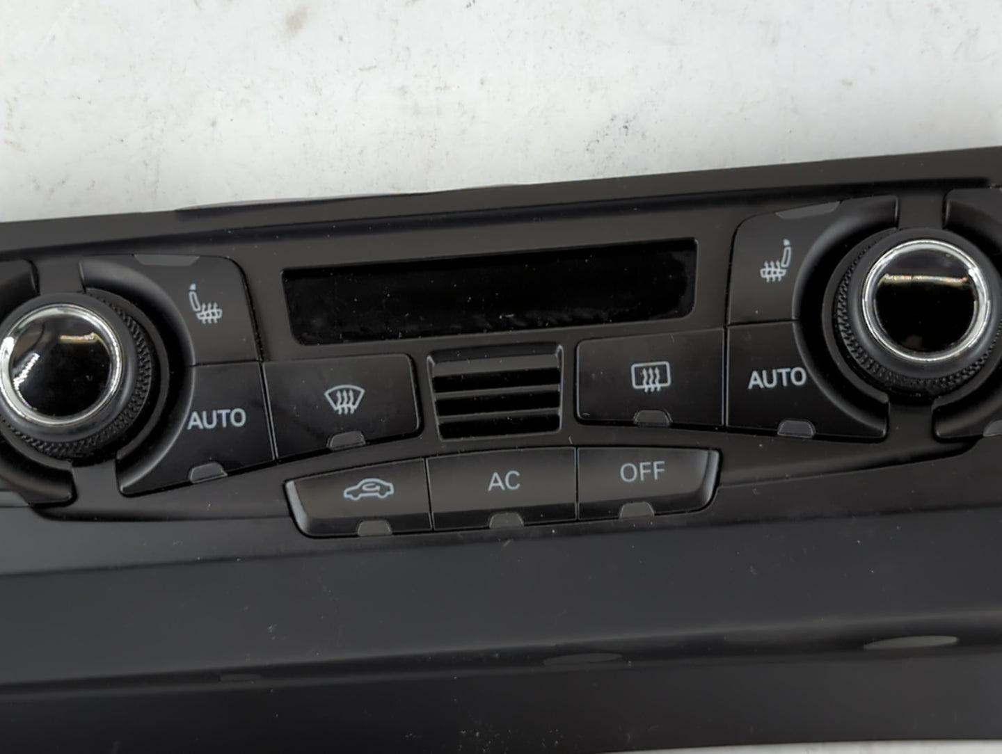 2010-2012 Audi S4 Climate Control Module Temperature AC/Heater Replacement P/N:8T1 820 043 AQ Fits OEM Used Auto Parts - Oem