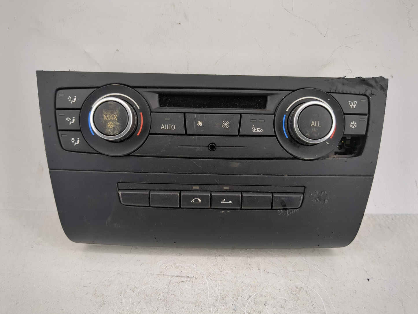 2010-2013 Bmw 135i Climate Control Module Temperature AC/Heater Replacement P/N:9263303-01 Fits Fits 2010 2011 2012 2013 201