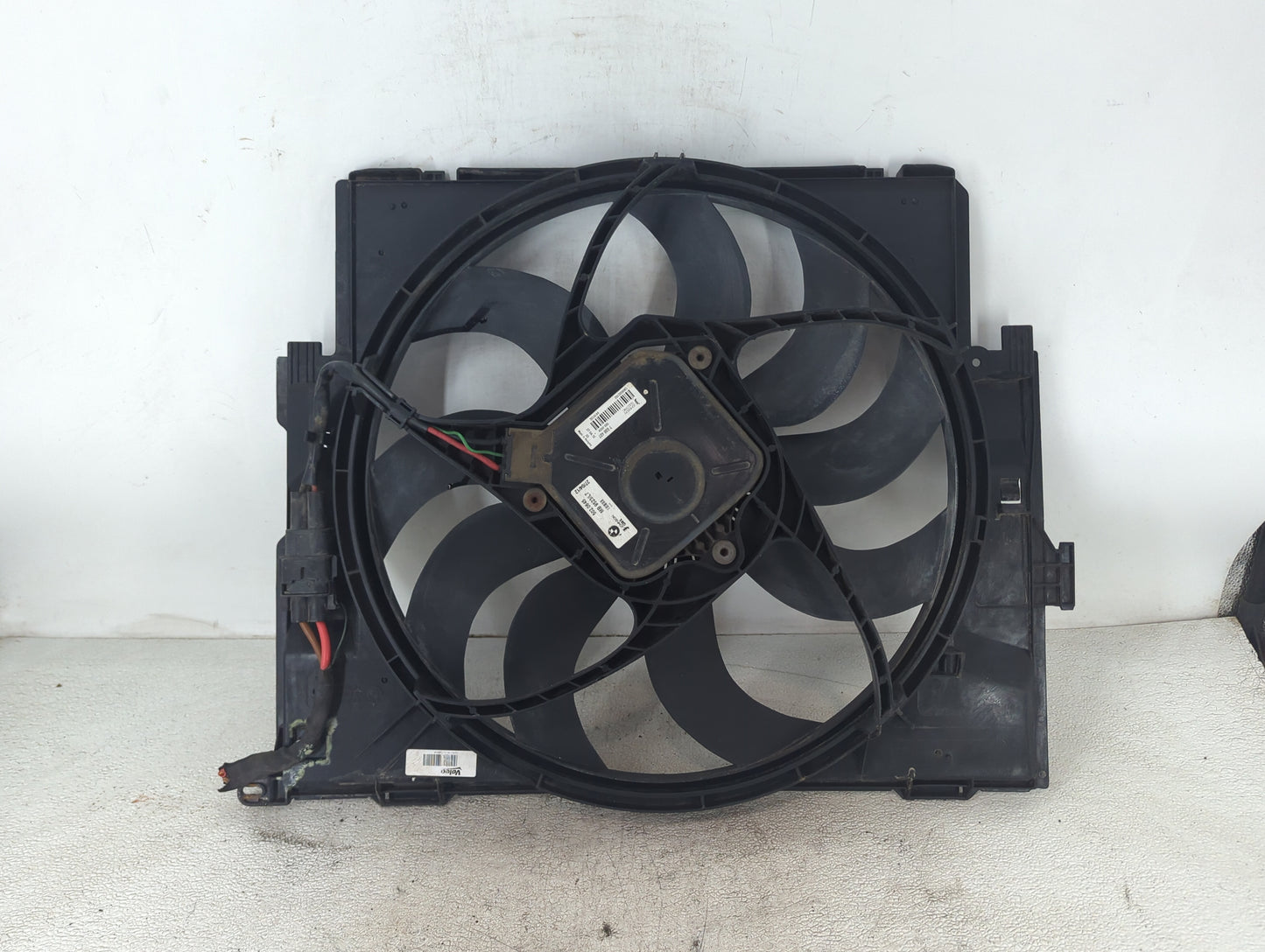 2012-2018 Bmw 320 Electric Radiator Cooling Fan Motor Assembly P/N:17428618241 Fits Fits 2012 2013 2014 2015 2016 2017 2018 