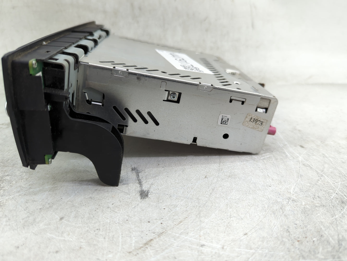 2010-2013 Bmw 328 Radio AM FM Cd Player Receiver Replacement P/N:30043400 Fits Fits 2010 2011 2012 2013 2014 2015 2016 OEM U